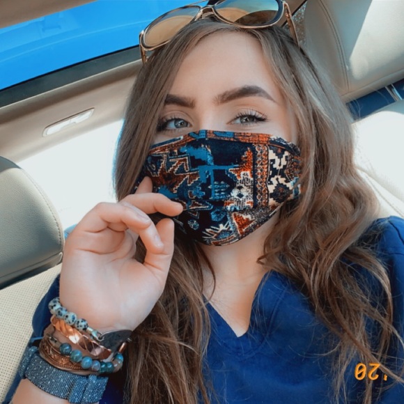 Meet your Posher, Hayley - Picture 2 of 9